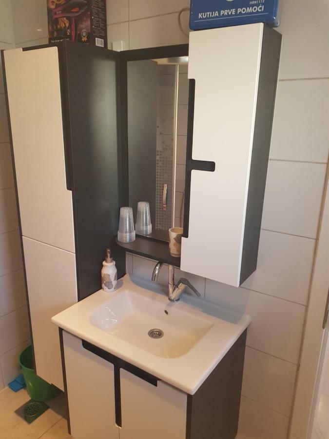 Apartmani Andrej Udbina 외부 사진