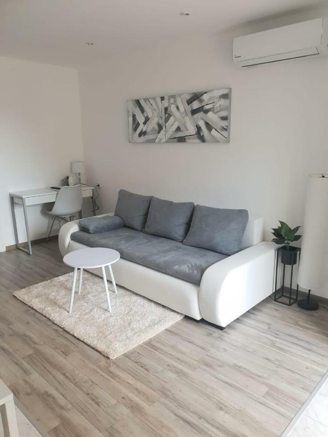 Apartmani Andrej Udbina 외부 사진